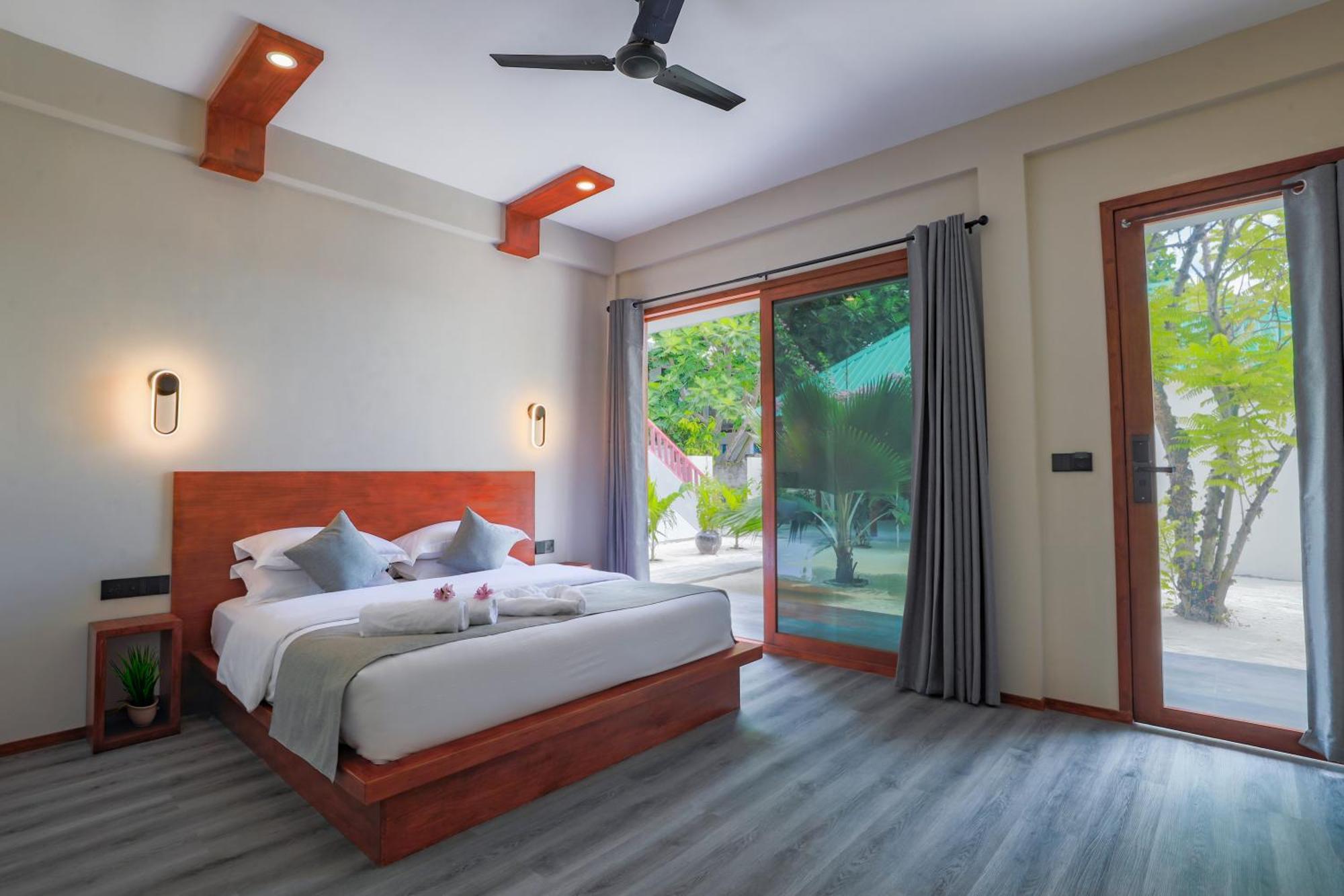 Sunny Breeze View Hotel Hangnaameedhoo Luaran gambar
